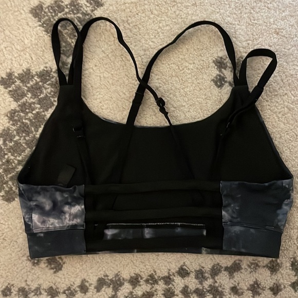 Very soft sports bra - Picture 3 of 3